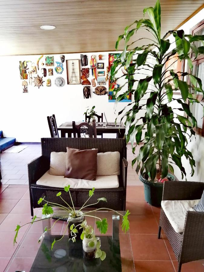 Airport Traveler's Home. *