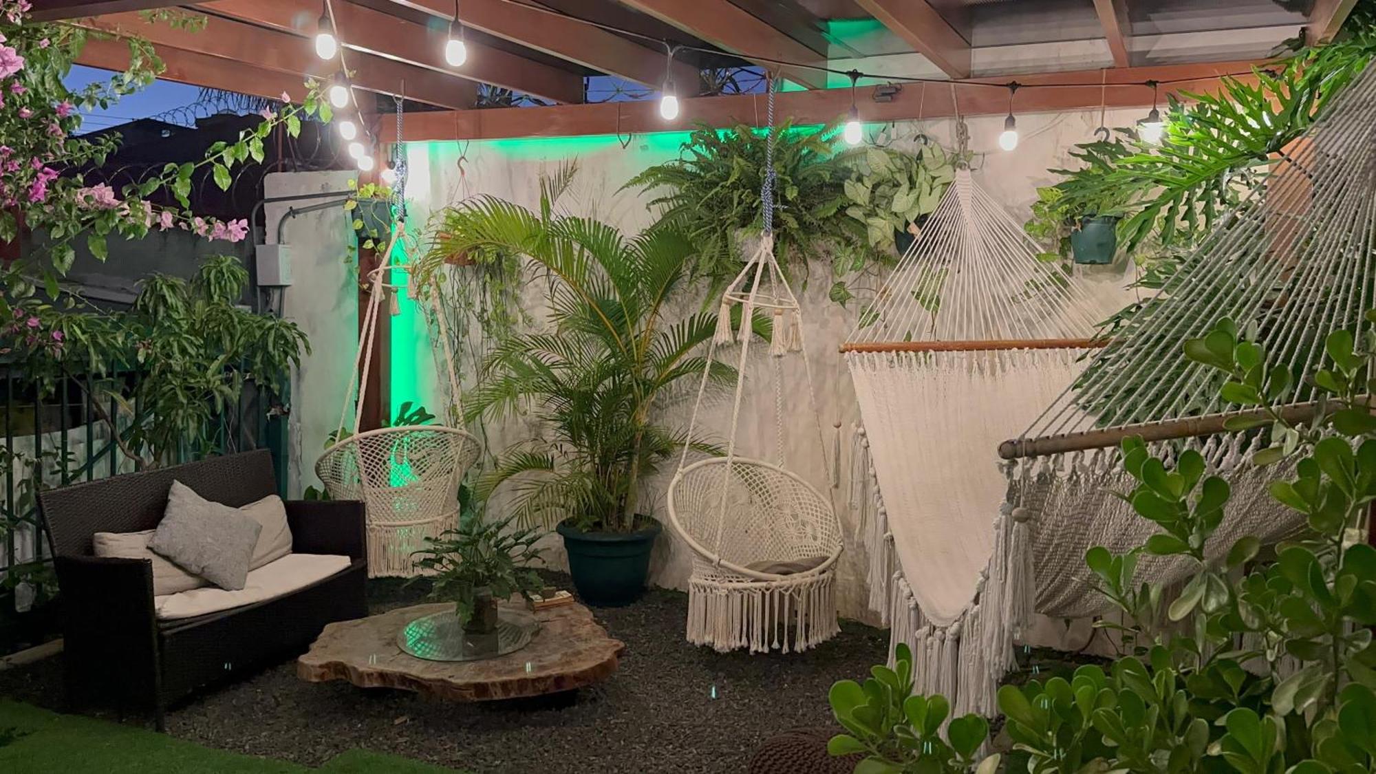 Airport Traveler's Home. Homestay